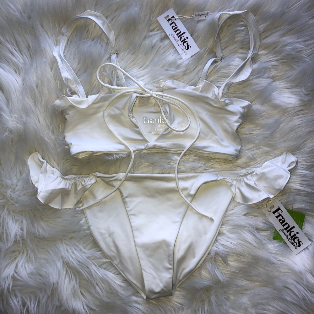 Frankie’s Bikinis Set - Picture 1 of 6